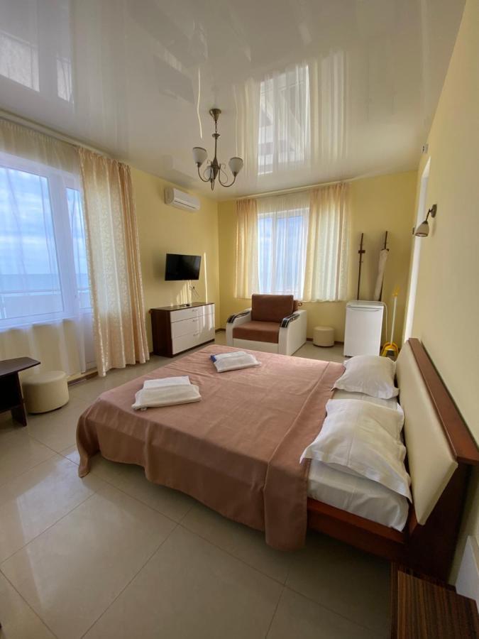 Baza Otdykha Jules Verne Hotel Zatoka Esterno foto